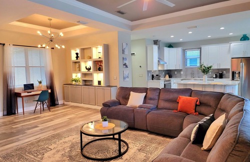 North Port House | Modern House w/Heated Pool