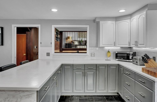 State College House | Modern House - Walking Distance to Downtown and Stadium