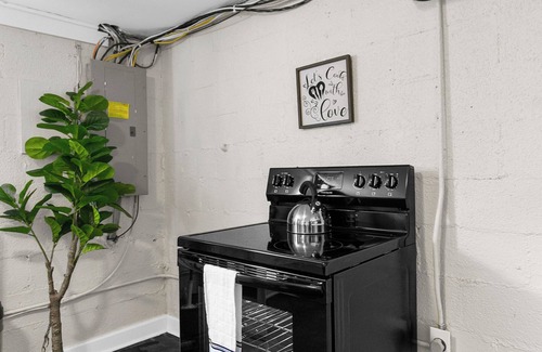 Birmingham Hotel | Modern in Magic City 2 Units