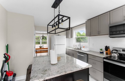 Birmingham Hotel | Modern in Magic City 2 Units