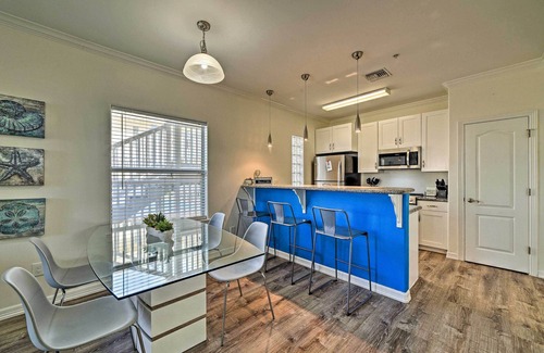 South Padre Island Condo | Modern Island Condo w/Pool: Steps to the Beach!