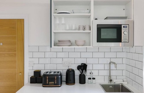 Kings Cross St. Pancras Apartment | Modern King’s Cross Studios – Close to Tube, Cafés, and Attractions
