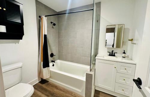 Park Mesa Heights Apartment | Modern LA Guest House
