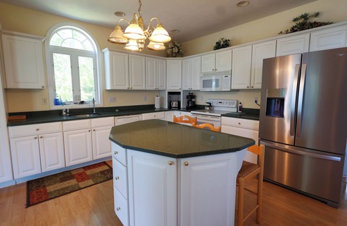 Meredith House | Modern Lakefront 4 Bdrm, 3 Bath, Home Close To Meredith Center, Beautiful Views