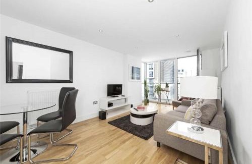 Greenwich West Apartment | Modern Large 2Bed Apartment London Cutty Sark Greenwich Close to Canary Wharf - Great transport links