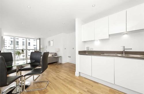 Greenwich West Apartment | Modern Large 2Bed Apartment London Cutty Sark Greenwich Close to Canary Wharf - Great transport links