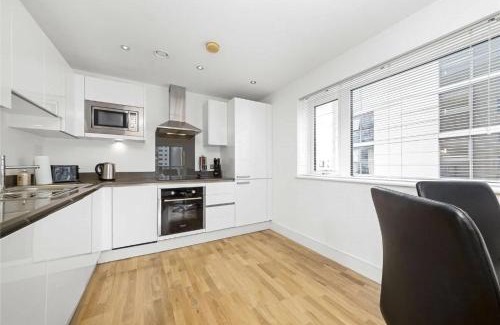 Greenwich West Apartment | Modern Large 2Bed Apartment London Cutty Sark Greenwich Close to Canary Wharf - Great transport links