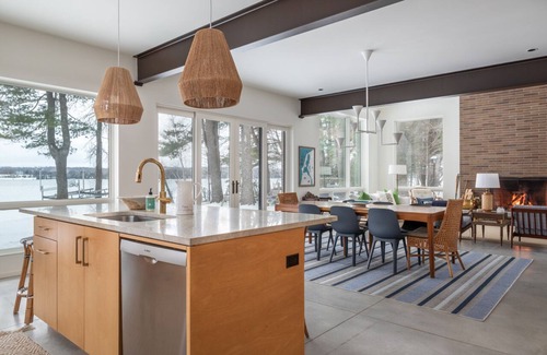 Leland House | Modern Leland Cottage on North Lake Leelanau Lakefront 3 bed 4 bath