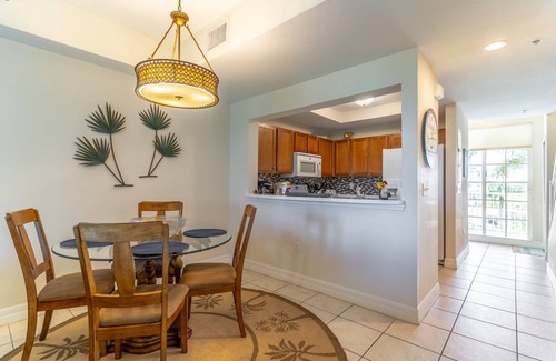 Ruskin House | Modern Little Harbor Home | Panoramic Tampa Bay Views