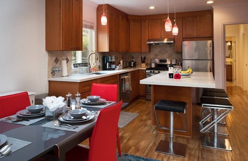 Stanford Condo | Modern Living in Palo Alto, 1 Block to Stanford #2337