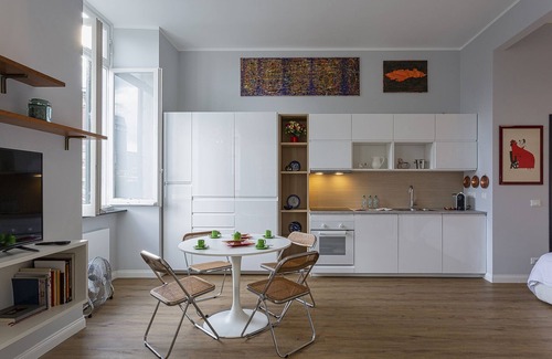 San Vincenzo Apartment | Modern Loft in the City Center