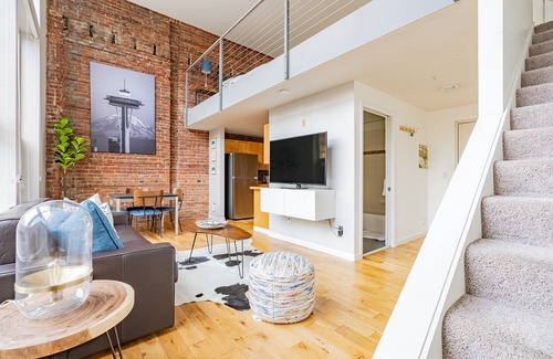 Belltown Condo | Modern Loft in the Heart of Seattle