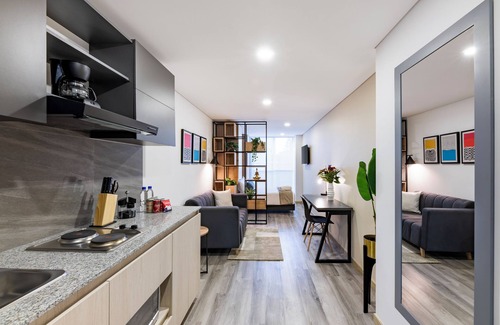 Zona Rosa Apartment | Modern Loft Zona T W/Fast Wi-Fi/Unique Location