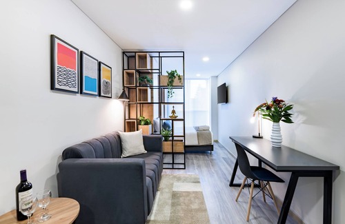 Zona Rosa Apartment | Modern Loft Zona T W/Fast Wi-Fi/Unique Location