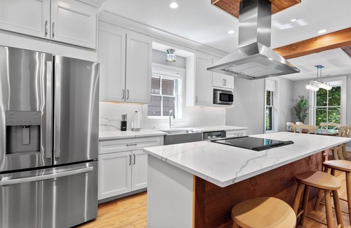 Chestertown Apartment | Modern Lux Upstairs apt in Chestertown/Family Friendly/Walk to Shops and Dining!