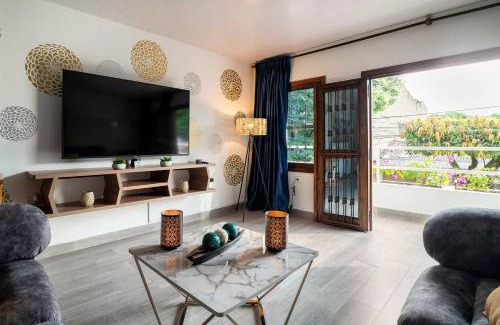 Cali Apartment | Modern, Luxurious and Tradicional Apartments by Samilis Place