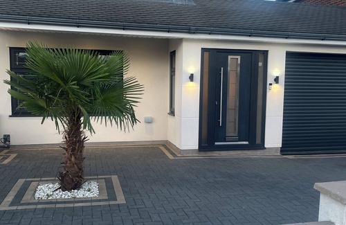 Luton House | Modern Luxurious Town House in Luton