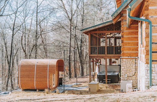 Laurelville Cabin | Modern luxury 4 Bedroom cabin with game room, hot tub, sauna and home theater