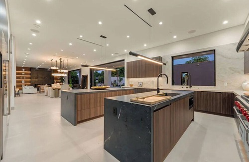 Sherman Oaks House | Modern Luxury Estate in Sherman Oaks