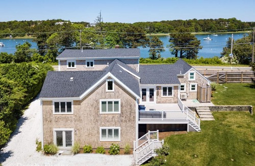 North Chatham House | Modern Luxury in Chatham with Water Views: 875-C