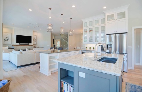 Vanderhorst Plantation House | Modern Luxury in Kiawah: Walk To Beach, Private Pool And Hot Tub!