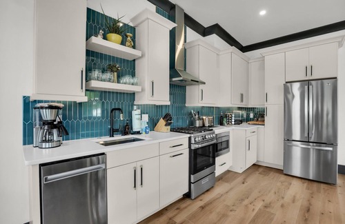 Historic District - North House | Modern Luxury Living in Unbeatable Location w/Rooftop Deck by Lucky Savannah