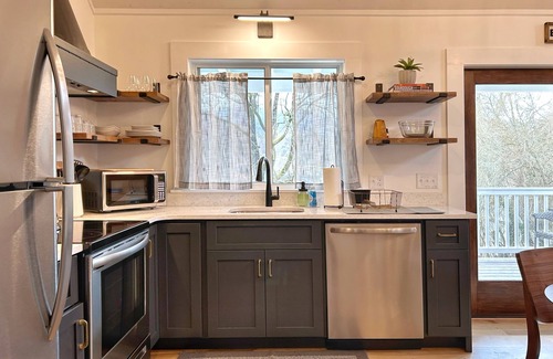Bryson City House | Modern Luxury meets Downtown Experience Centrally-Located in Bryson City