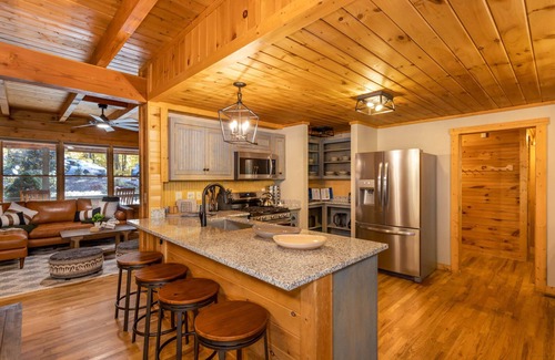 Foscoe Cabin | Modern Luxury Mountain Cabin