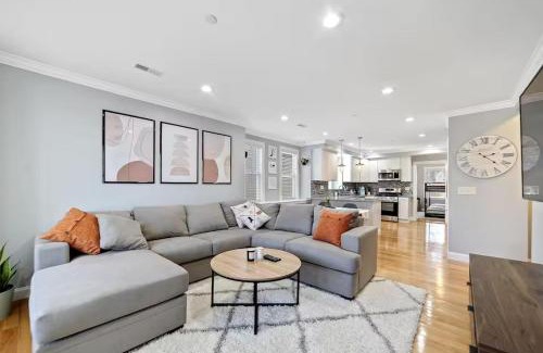 Roxbury Apartment | Modern Luxury Steps from Zoo & Golf Course
