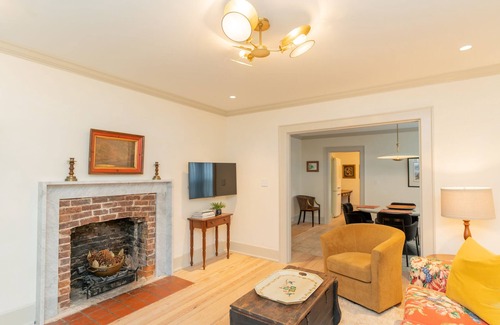 North Chattanooga House | Modern Luxury with Vintage Vibe in Trendy North Shore of Chattanooga
