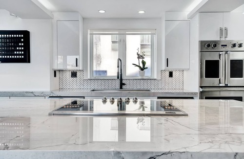 South Beach House | Modern Mansion of Miami- Sleeps 12- Versace Mansion Neighbor {Floor 2 & 3}