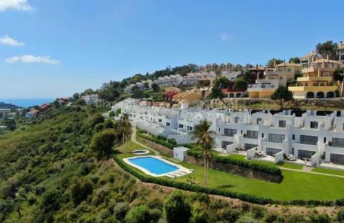 Ojen House | Modern Marbella Villa, Pool, Ocean & Mountain View