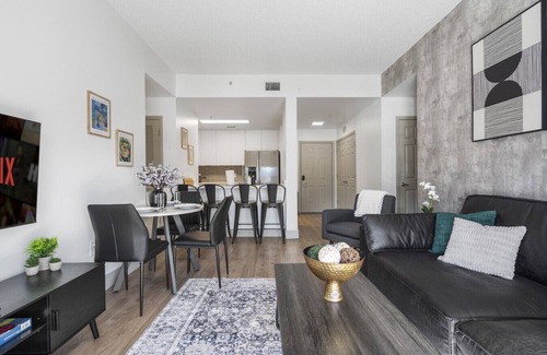 Charlotte Center City Apartment | Modern Marvel | Free Parking, Gym, Near Stadium