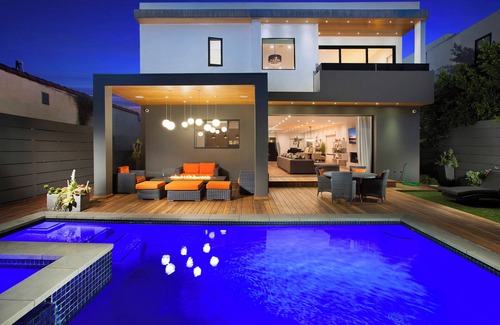 Melrose Villa | Modern Melrose Luxury Villa