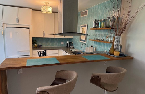 Palm Springs Condo | Modern Midcentury Vacation Rental by Movie Colony