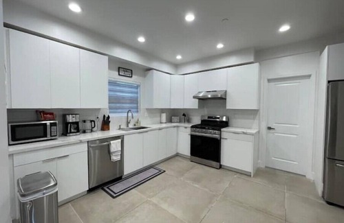 Westminster House | Modern Midway City Home