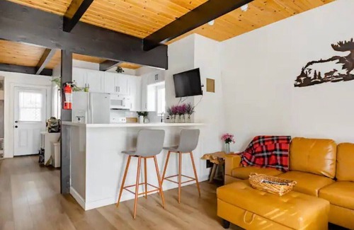 Sugarloaf Cabin | Modern Mountain Chalet -EV charg