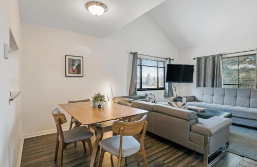 Pagosa Springs Hotel | Modern Mountain Getaway