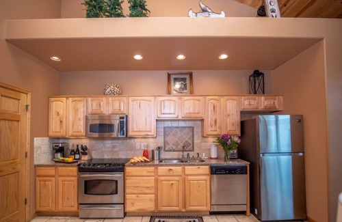 Stanley Hills Condo | Modern Mountain Living!