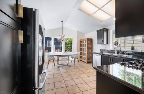 Topanga House | Modern Mountain-Top Designer Los Angeles Home. State of Art