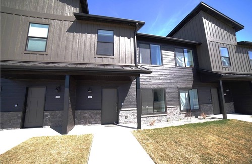 Driggs House | Modern Mountain Townhome with A/C near Targhee, Yellowstone, Grand Teton