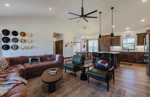 Pagosa Highlands House | Modern Mountain Retreat | Hot Tub, Views & Trails Nearby
