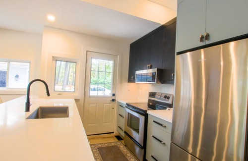 Gravenhurst House | Modern Muskoka Retreat