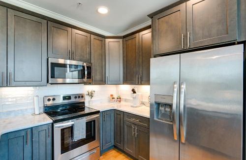 The Nations Apartment | Modern Nashville Condo Walk to Local Breweries!