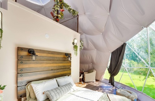 Monticello Apartment | Modern ‘Nature Lovers’ Geodome w/ Deck & Grill!