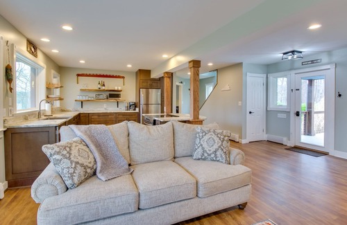 Nellysford Cabin | Modern Nellysford Getaway on 40 Private Acres!