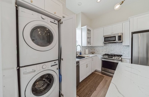Claremont Cottage | Modern New Build 2 Bed 2 Bath Casita in Quiet Claremont Neighborhood 15%discount