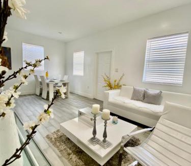 Westchester Apartment | Modern & New,Excellent Location Miami