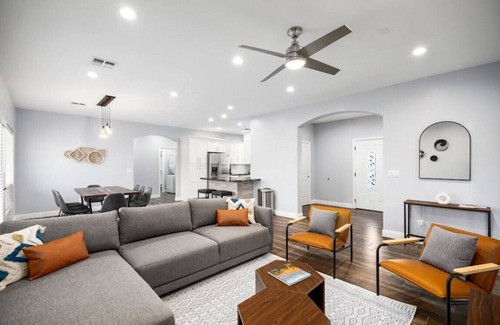Cottonwood-Verde Village House | Modern Newly Built Cottonwood Home with Hot Tub & Firepit