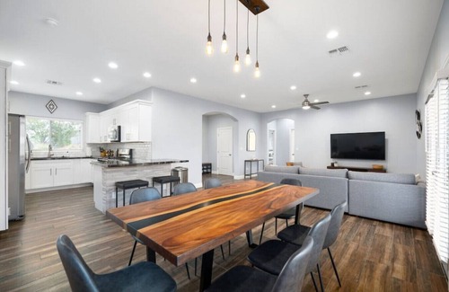 Cottonwood-Verde Village House | Modern Newly Built Cottonwood Home with Hot Tub & Firepit